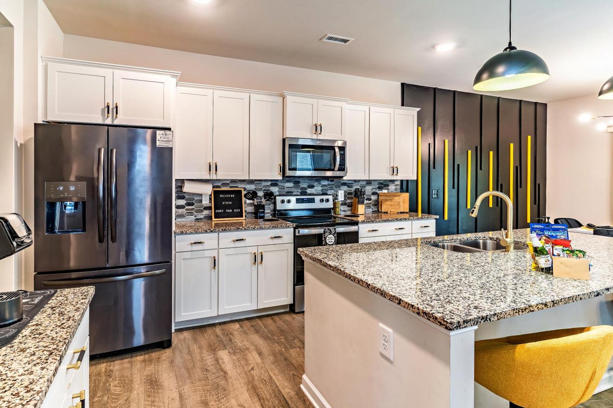 Raleigh Luxe Family Retreat- 15 Min To Downtown, Kids Gear, Fast Wifi For Wfh, Ev & Pet Friendly Exterior foto