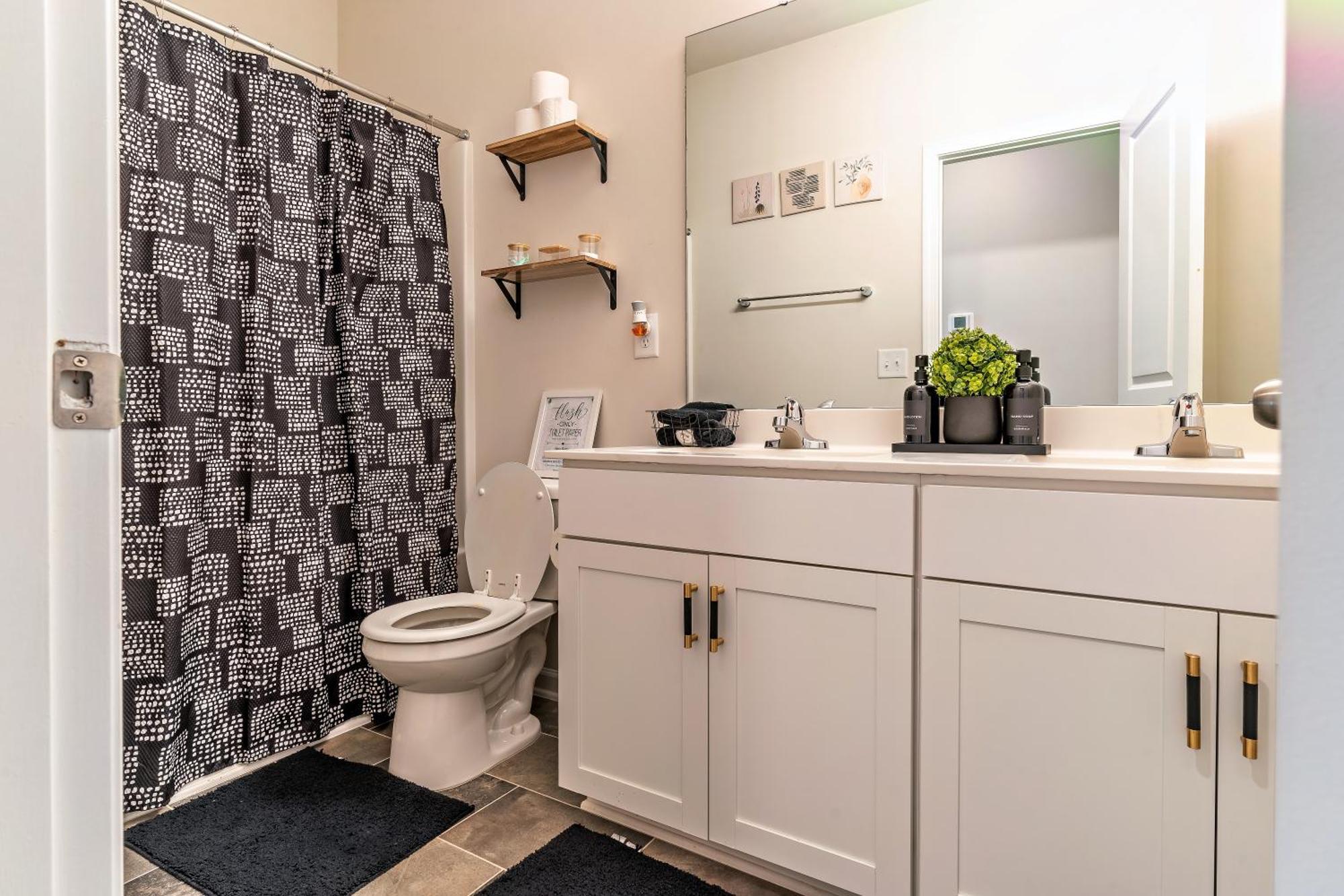 Raleigh Luxe Family Retreat- 15 Min To Downtown, Kids Gear, Fast Wifi For Wfh, Ev & Pet Friendly Exterior foto